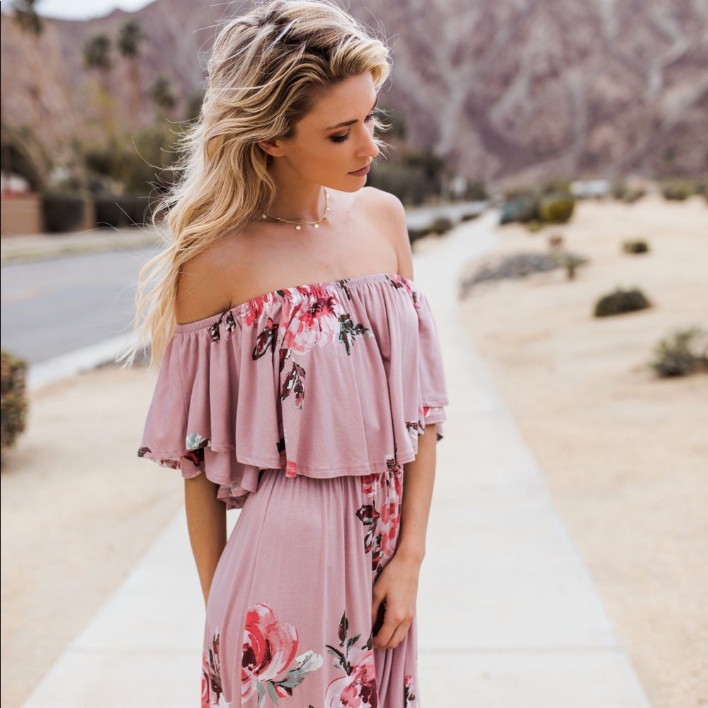 Flash sale!! Last One!! Mauve floral maxi dress